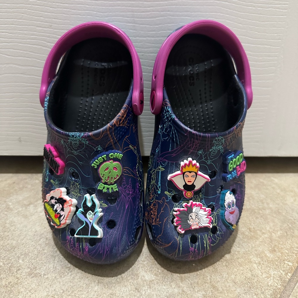 CROCS Kids Slippers with Villain Design